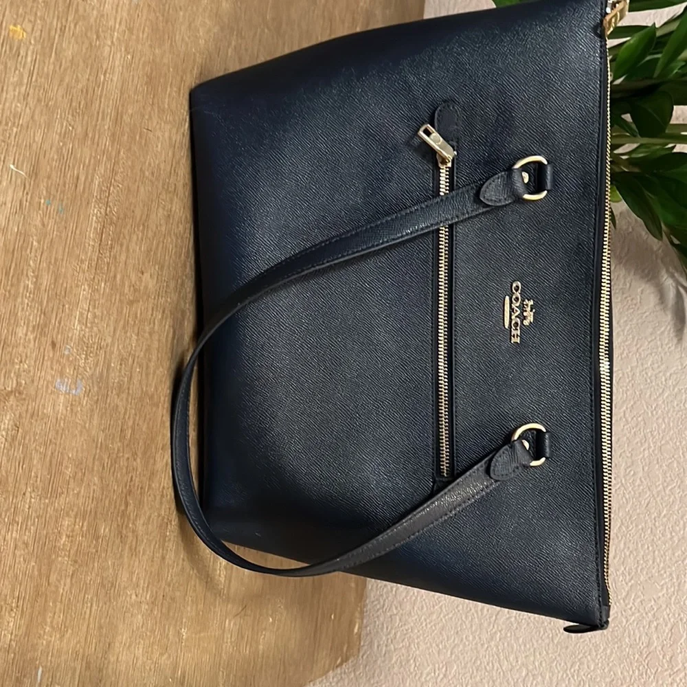 COACH Purse ✨ - Picture 2 of 6